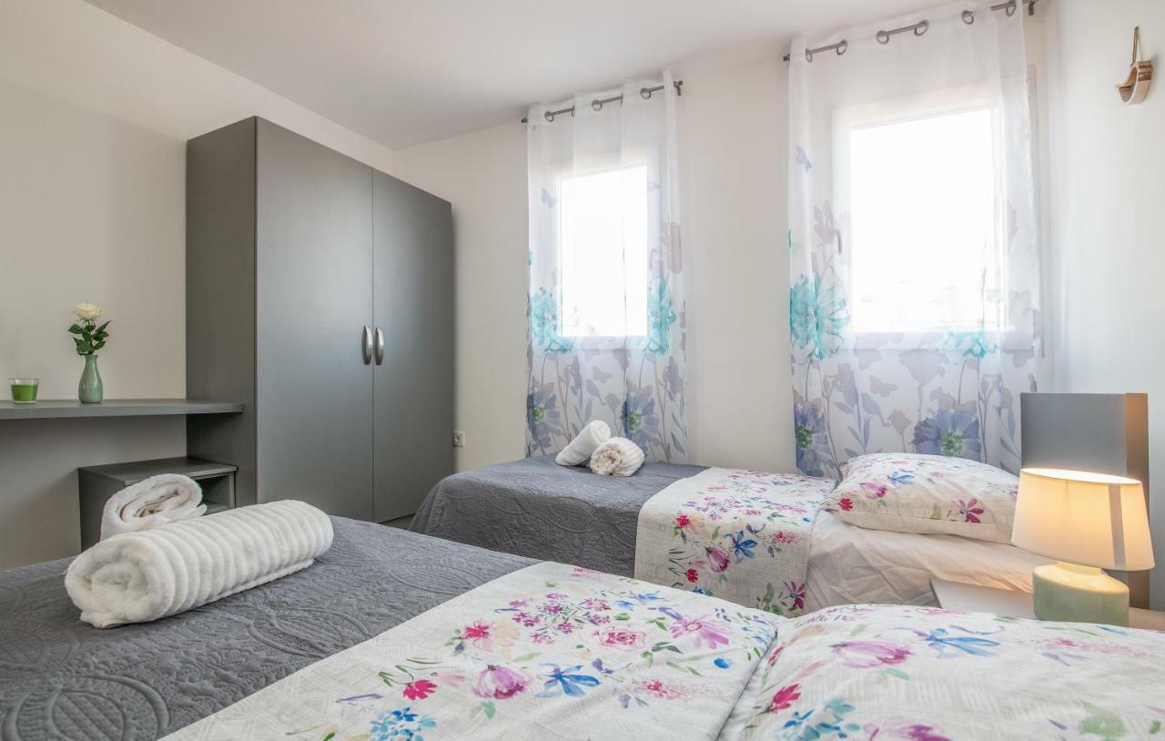 Family Apartment Ingrid Pula Exterior foto